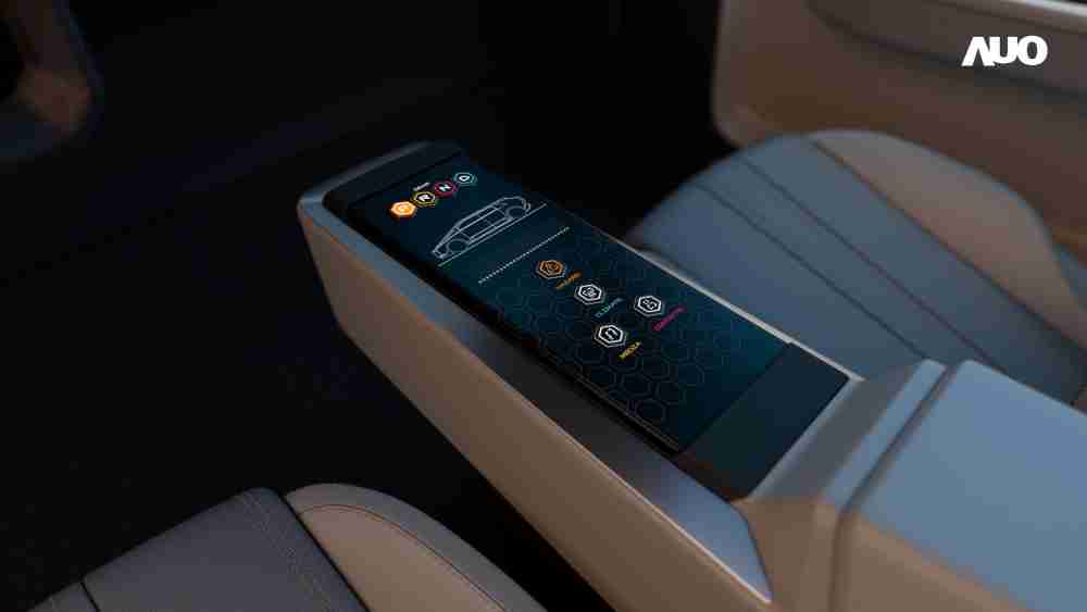 尊龙集团以人性化设计打造多变形态中控显示(Morphing Center Control)，，不使用时仅平面显示信息，，，进行操作时，，显示器则会动态隆起，，转变成3D实体按钮，，，并有触觉回馈，，展示人机互动新体验